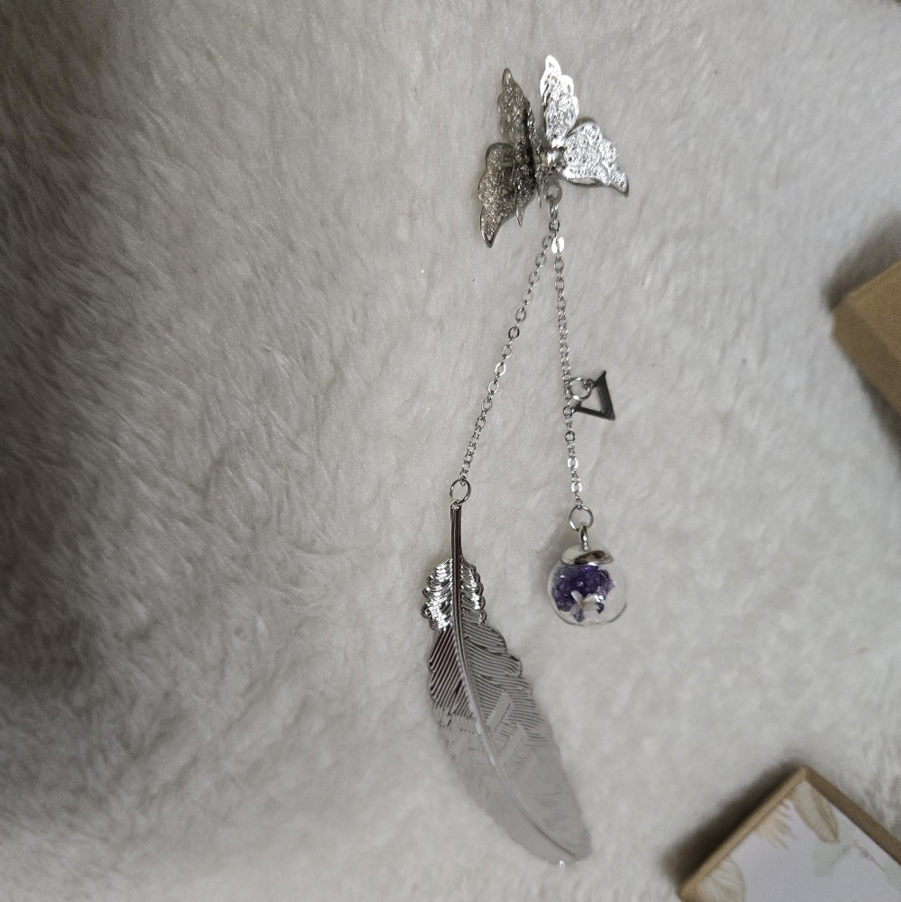 Feather Collection "V" Silver Floral Gift Handmade Bookmark NIB - Picture 5 of 8